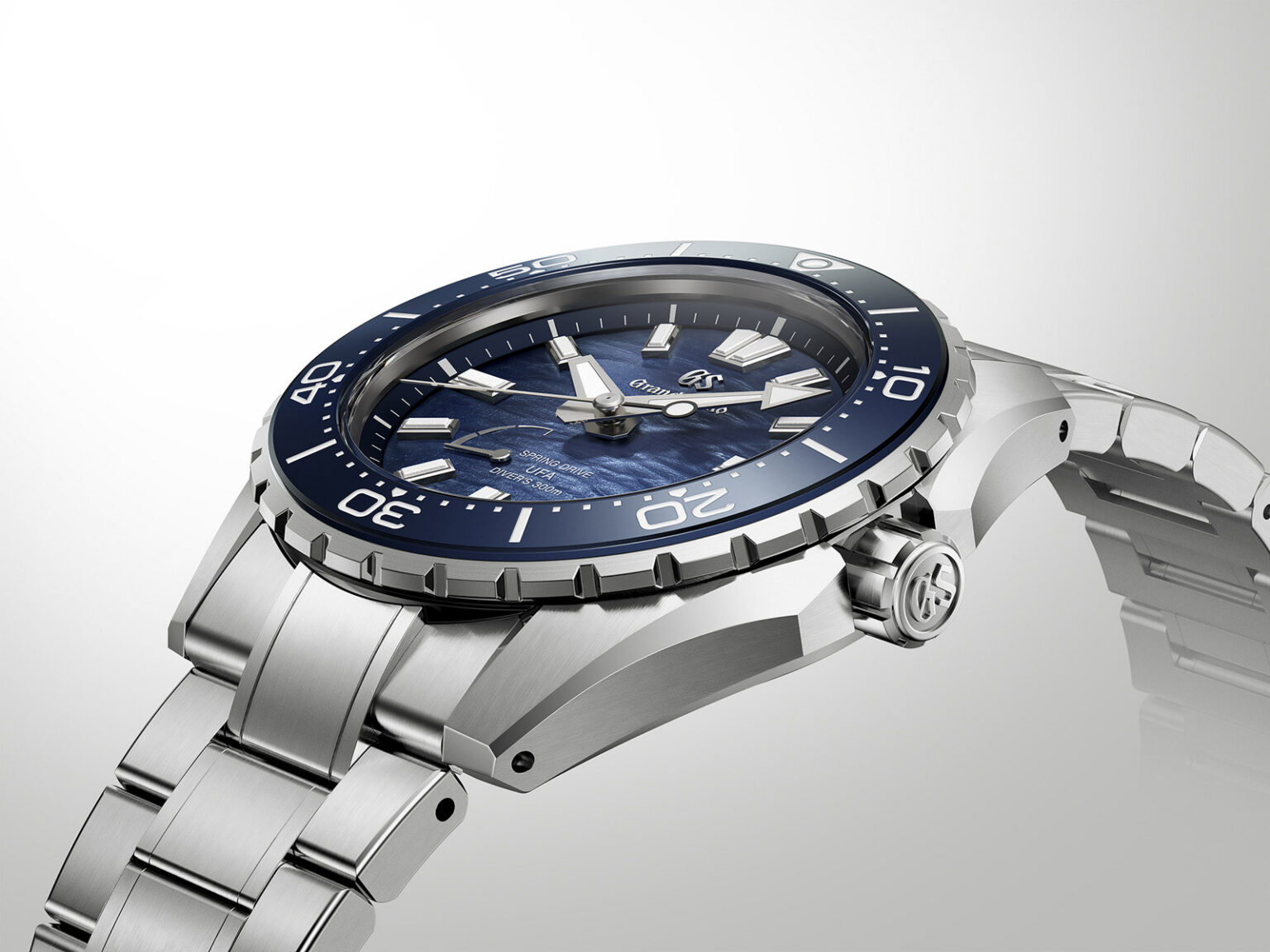 Grand Seiko Evolution 9 Collection Spring Drive U.F.A. Ushio 300 Diver “Ushio Blue” SLGB023 case